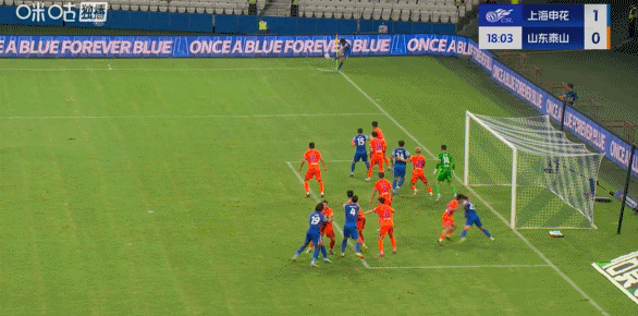 雷速评审团：汪海健角球直接破门，这球是否有干扰门将嫌疑？