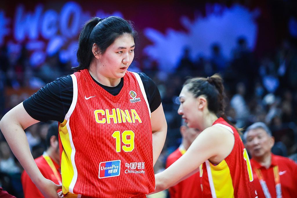 欧博官网-打完捷克，才搞懂中国女篮中锋状态不佳的原因，球迷：怀念黄思静